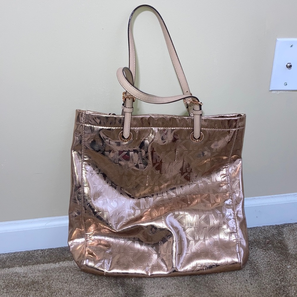 2014 Metallic Michael Kors Tote Rose Gold
